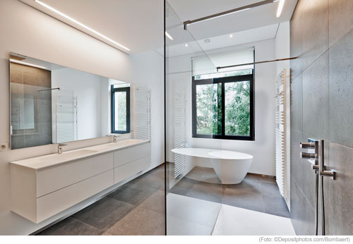 Foto eines Badezimmers, ausgestattet mit Klimaplatten